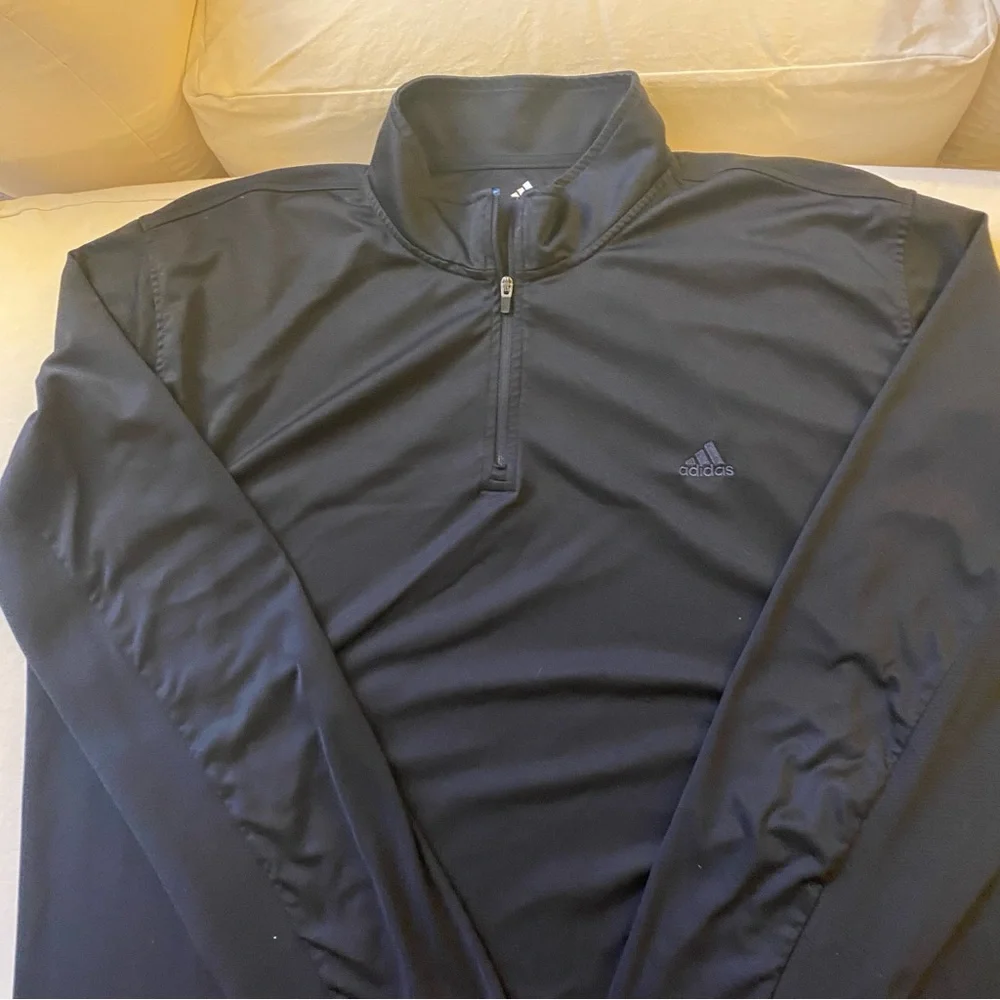 Men’s Adidas black 1/2 zip pullover. Size 2XL
